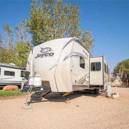 Outdoor Glamping Jayco Rv Ok35 Apartment Moab Exterior photo