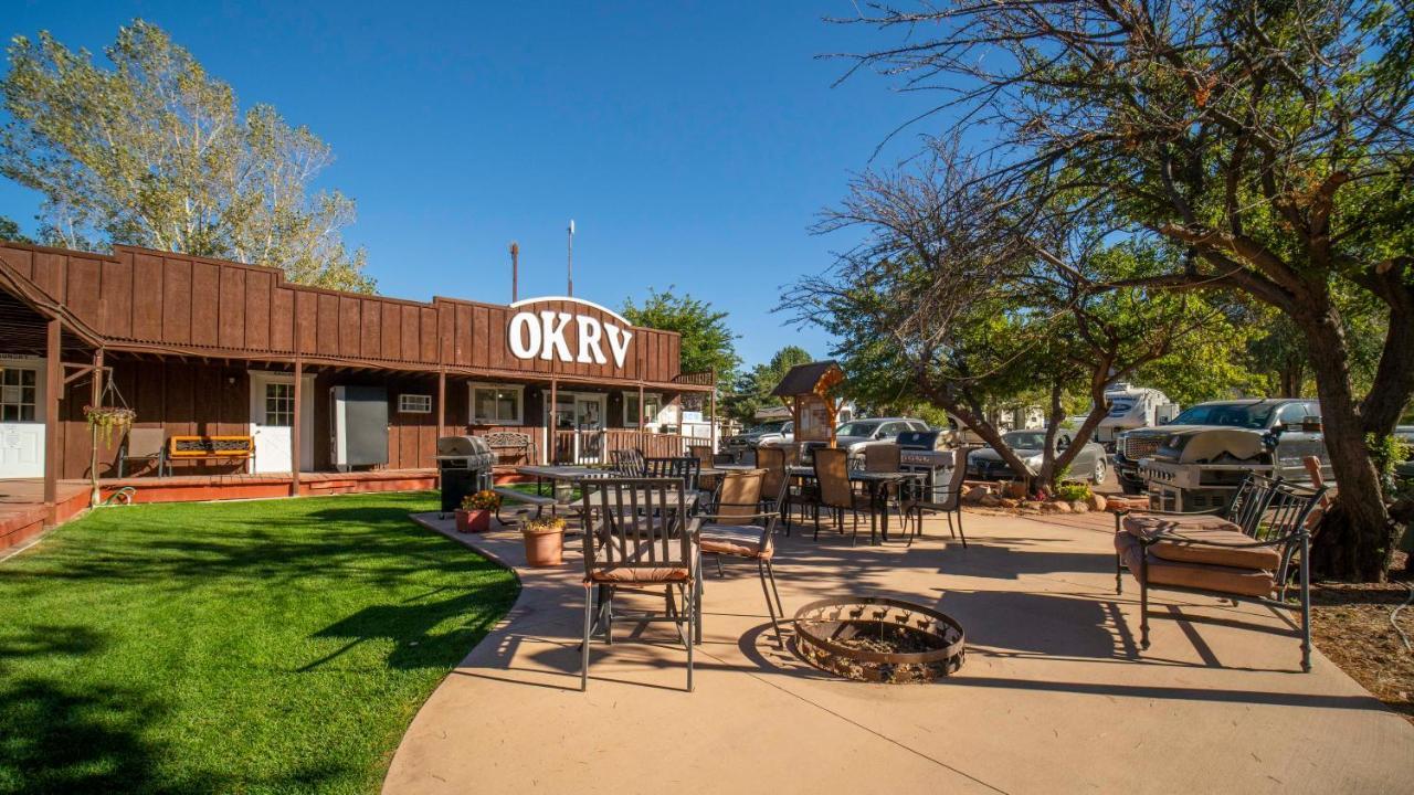 Outdoor Glamping Jayco Rv Ok35 Apartment Moab Exterior photo