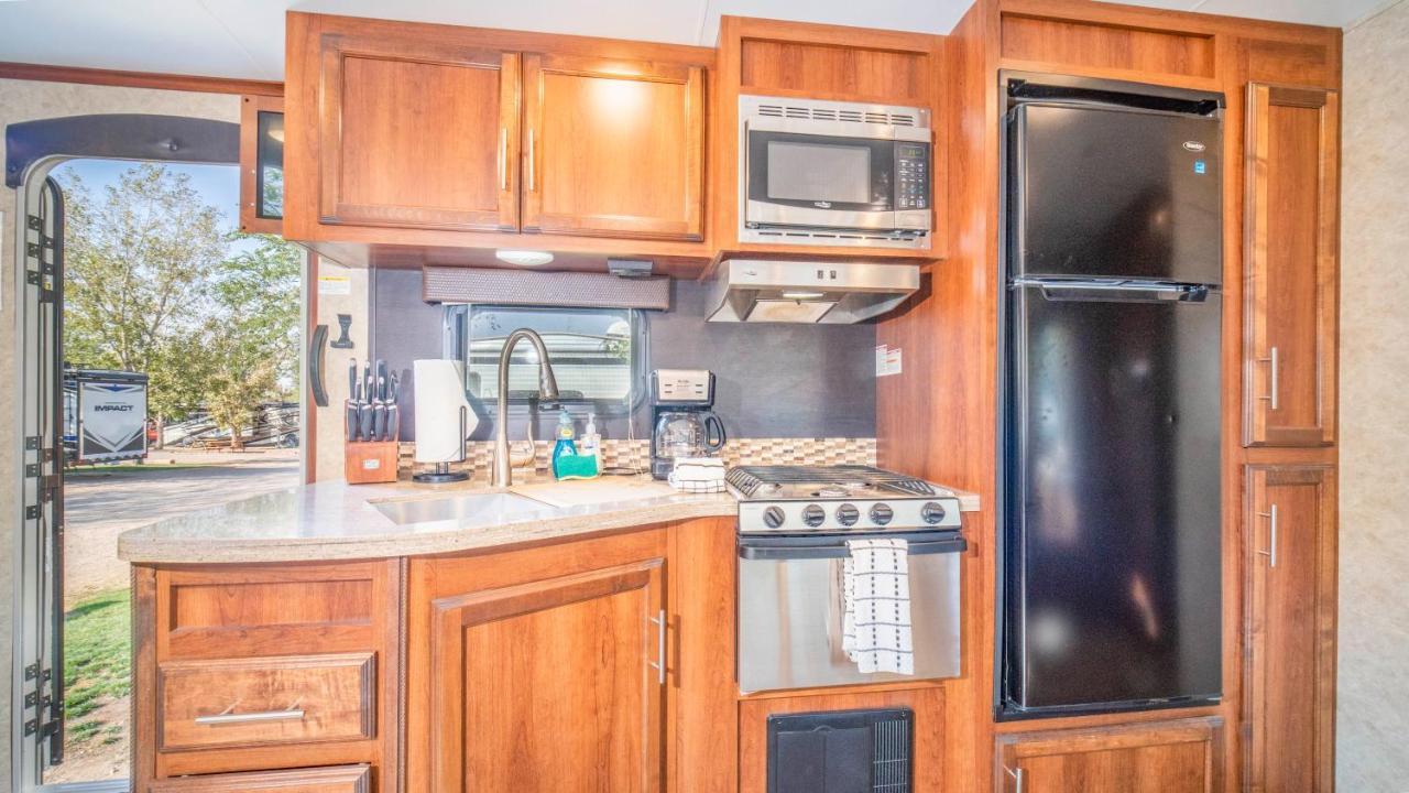 Outdoor Glamping Jayco Rv Ok35 Apartment Moab Exterior photo