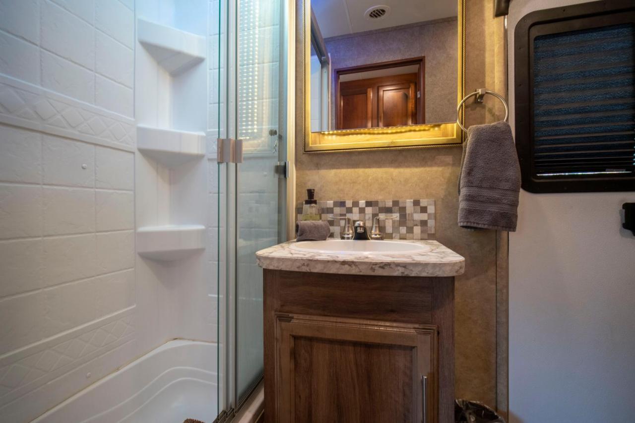 Outdoor Glamping Jayco Rv Ok35 Apartment Moab Exterior photo
