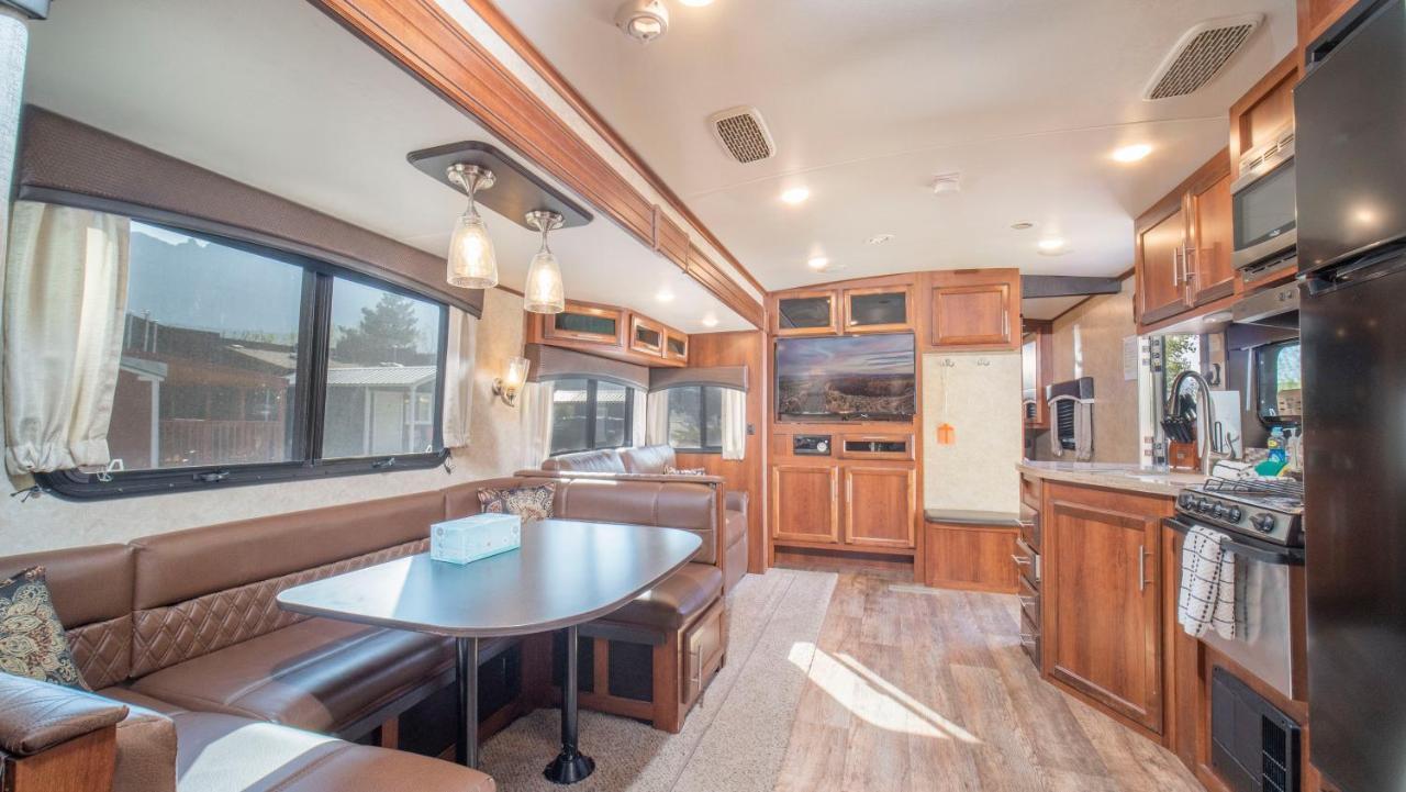 Outdoor Glamping Jayco Rv Ok35 Apartment Moab Exterior photo