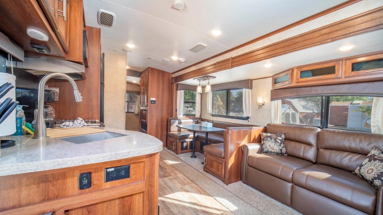 Outdoor Glamping Jayco Rv Ok35 Apartment Moab Exterior photo