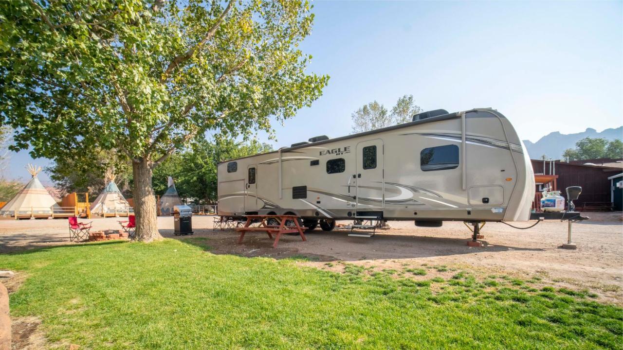 Outdoor Glamping Jayco Rv Ok35 Apartment Moab Exterior photo